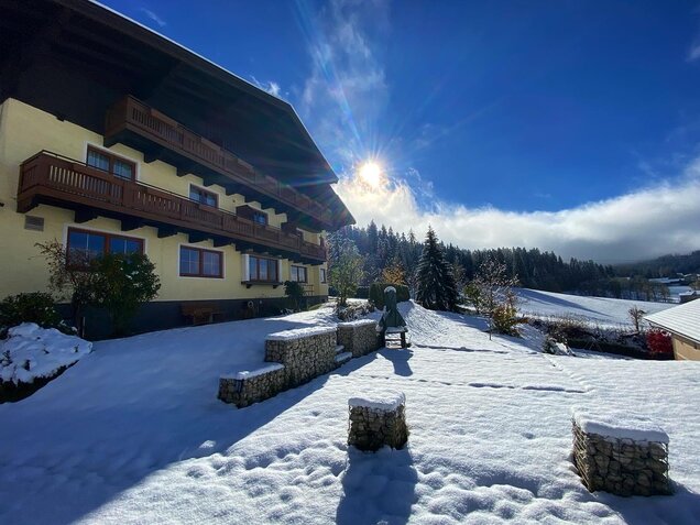 002-6288644D-745C3-AF06-D216B918D927